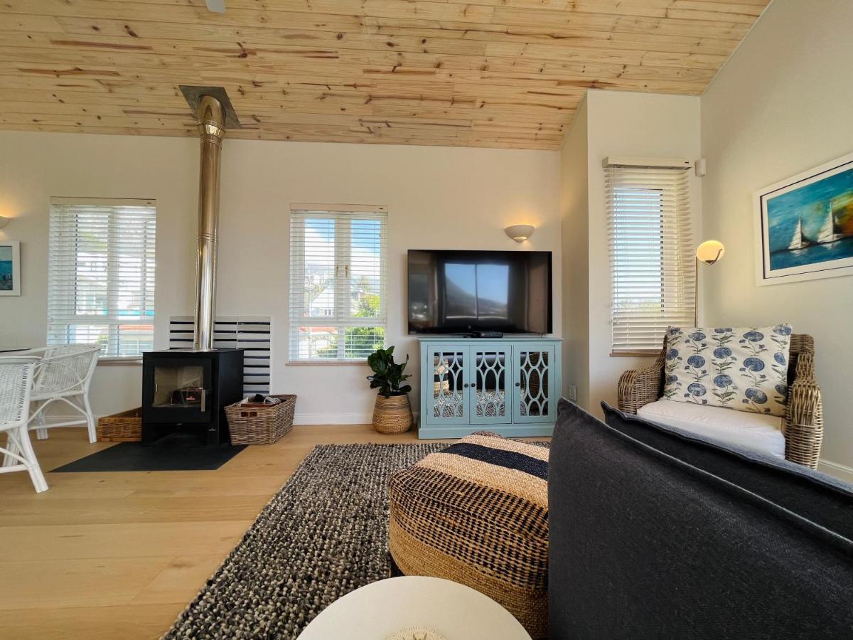 Moonshine - Two Bedroom House With Inverter Kapsztad Zewnętrze zdjęcie